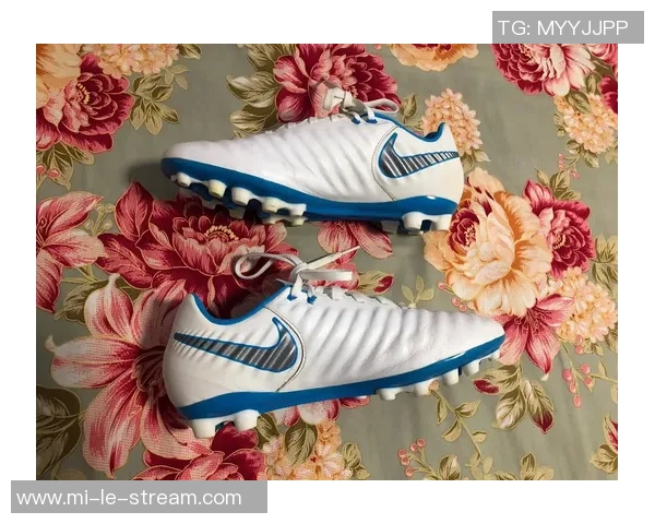 耐克足球鞋系列包装设计探索与创新理念分享